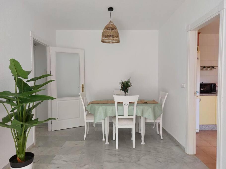 Apartamento Con Vistas Al Mar. ซาโลเบรญา ภายนอก รูปภาพ