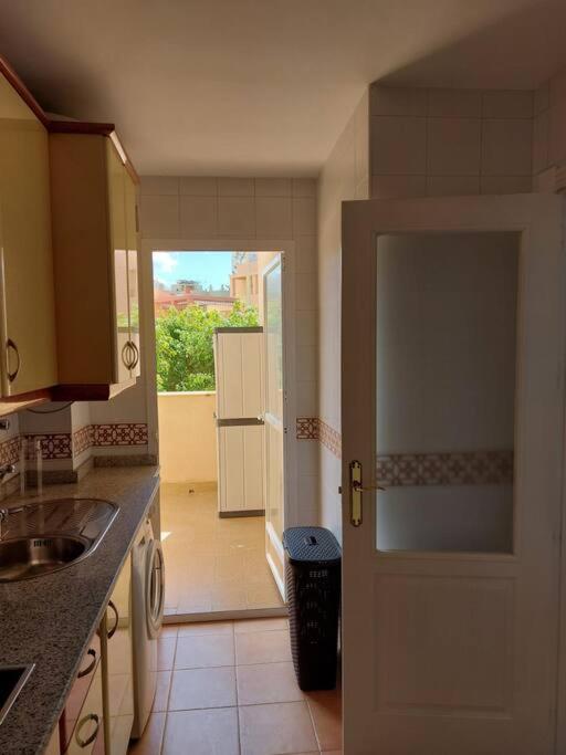 Apartamento Con Vistas Al Mar. ซาโลเบรญา ภายนอก รูปภาพ